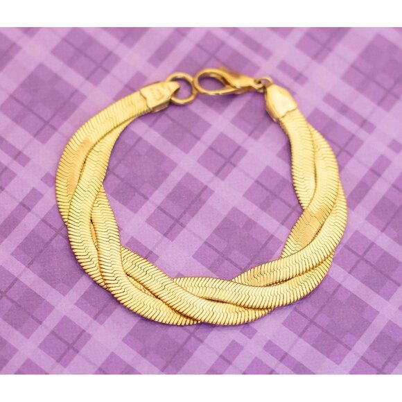 Vintage Weaved Herringbone Chain Bracelet 7 Inch by Avon - V8 - Picture 1 of 3